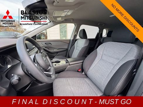 Used 2021 Nissan Rogue S image 9