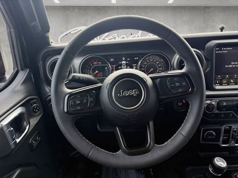 Used 2023 Jeep Wrangler Unlimited Sport AWD/4WD image 21