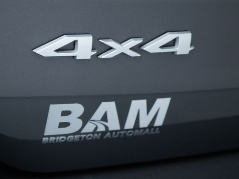 Used 2024 Jeep Grand Cherokee L Limited AWD/4WD image 34