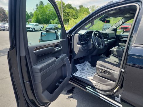 Certified 2023 Chevrolet Silverado 1500 RST AWD/4WD image 10