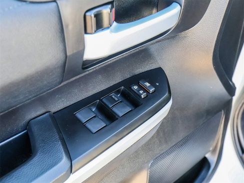 Used 2019 Toyota Tundra SR5 w/ SR5 Upgrade Package image 27