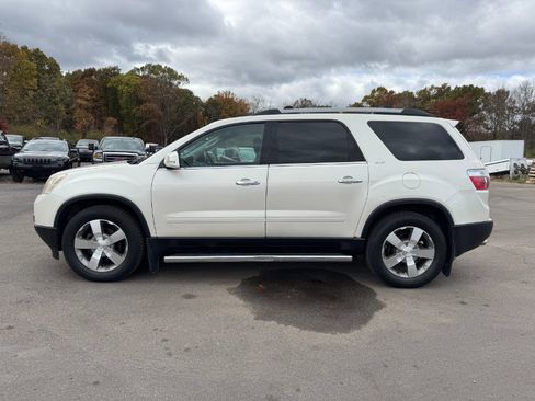 Used 2011 GMC Acadia SLT image 2