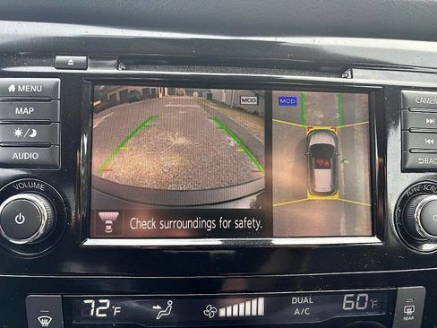 Used 2019 Nissan Rogue SV w/ Premium Package image 24