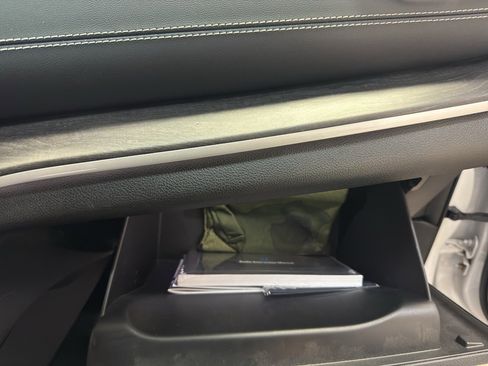 Used 2023 Jeep Grand Cherokee Limited image 23