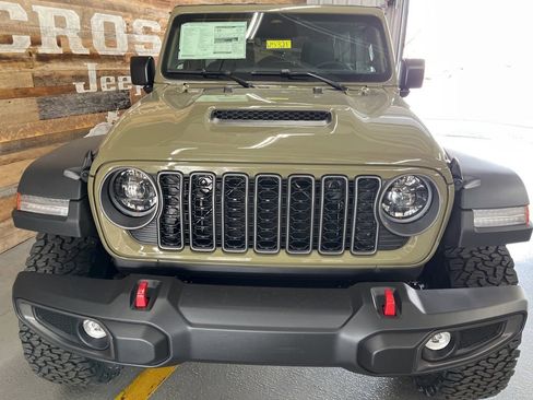 New 2026 Jeep Wrangler Unlimited Rubicon w/ Xtreme 35 Tire Package AWD/4WD image 8