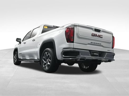 Used 2023 GMC Sierra 1500 SLT w/ SLT Premium Plus Package AWD/4WD image 13