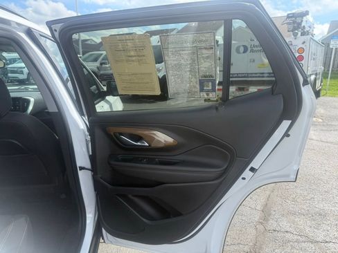 Used 2021 GMC Terrain SLE w/ Driver Convenience Package FWD image 40
