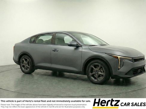 Used 2025 Kia K4 FWD image 1