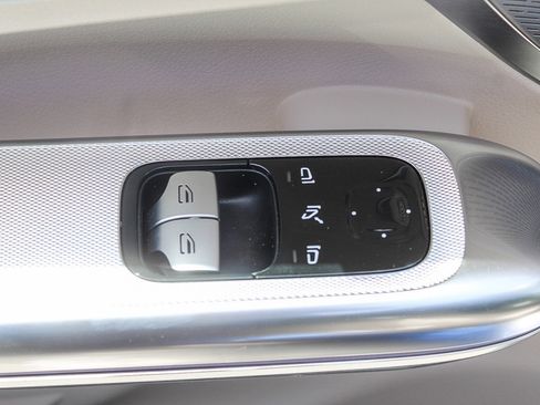 Used 2024 Mercedes-Benz CLE 300 4MATIC Coupe image 20