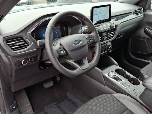 Certified 2025 Ford Escape ST-Line FWD image 13