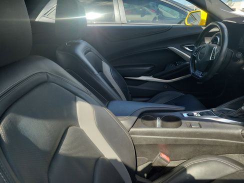 Used 2016 Chevrolet Camaro LT image 10