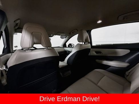 Used 2023 Nissan Ariya FWD image 10