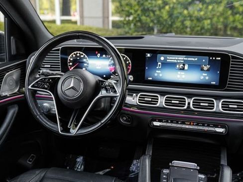 Used 2024 Mercedes-Benz GLS 450 4MATIC w/ Pinnacle Trim Package image 27