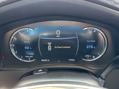 Used 2019 Cadillac Escalade ESV Luxury image 25