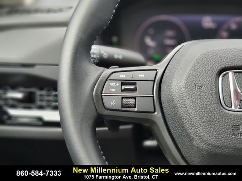 Used 2023 Honda Accord EX-L image 28