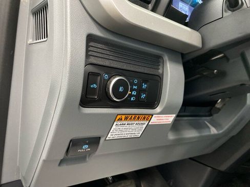 New 2026 Ford F250 XL w/ XL Chrome Package image 14