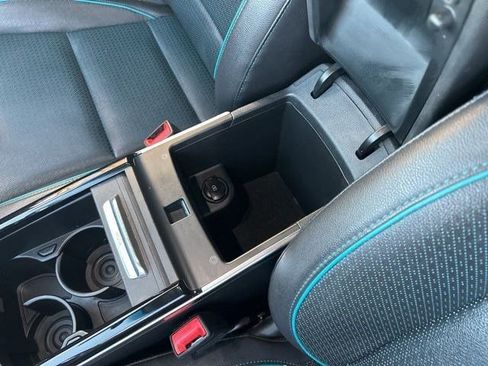 Used 2021 Kia Niro EX Premium w/ Cold Weather Package image 33