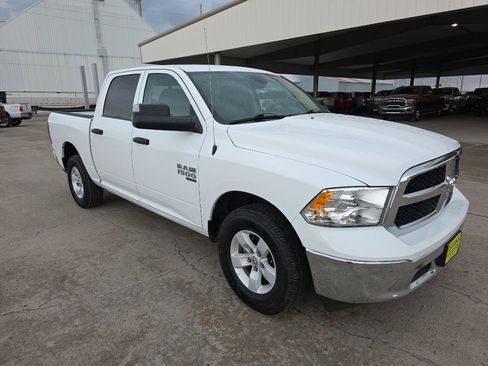 Used 2023 RAM 1500 Classic SLT w/ Trailer & Traction Group image 3