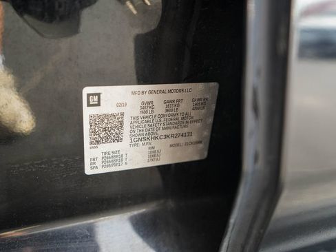Used 2019 Chevrolet Suburban LT AWD/4WD image 41