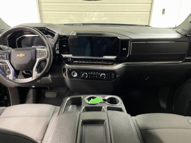 Used 2024 Chevrolet Silverado 1500 LT AWD/4WD image 13