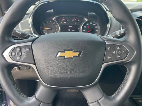 Used 2023 Chevrolet Traverse LT FWD image 16