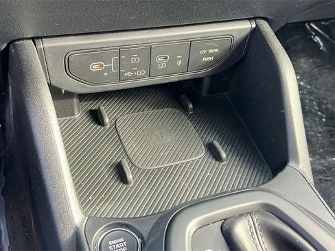 Used 2025 Kia K4 EX image 14