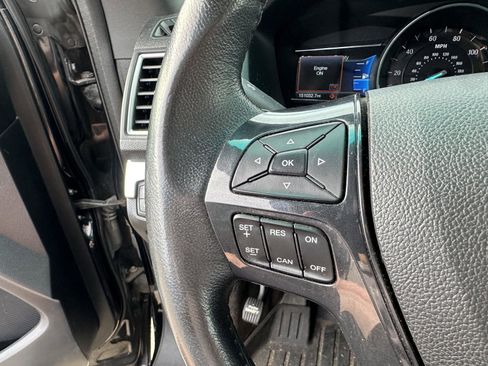 Used 2016 Ford Explorer XLT w/ Equipment Group 202A AWD/4WD image 24