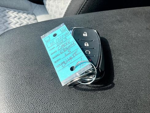 Used 2023 Chevrolet Equinox LS w/ LS Convenience Package AWD/4WD image 10