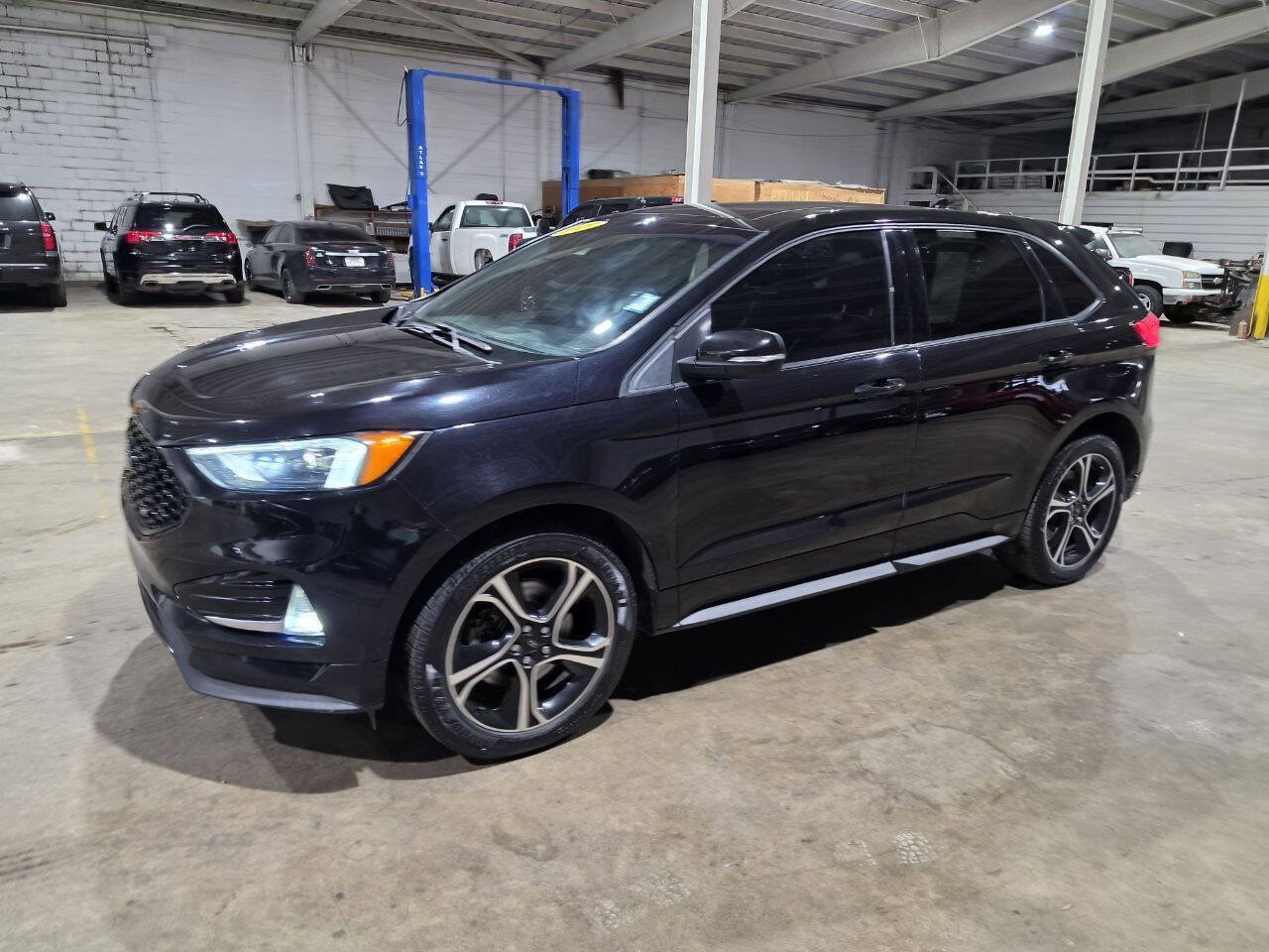 Used 2019 Ford Edge ST w/ Convenience Package AWD/4WD image 1