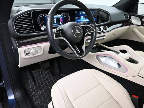 Used 2025 Mercedes-Benz GLE 350 4MATIC image 4