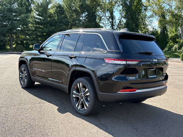 New 2027 Jeep Grand Cherokee Limited AWD/4WD image 4