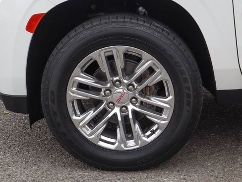 Used 2021 GMC Yukon XL SLT w/ SLT Premium Package image 53