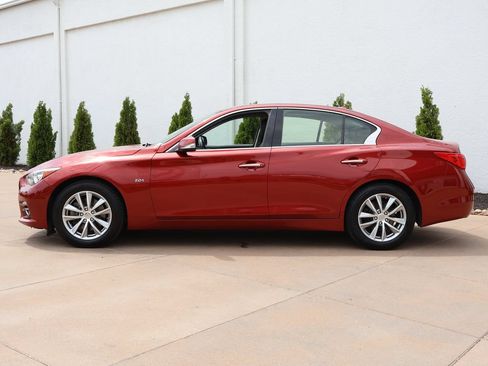 Used 2016 INFINITI Q50 Premium AWD/4WD image 3