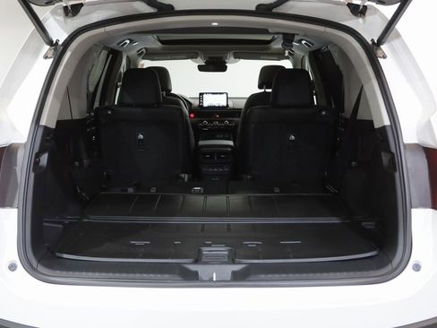 Used 2024 Honda Pilot Touring image 28
