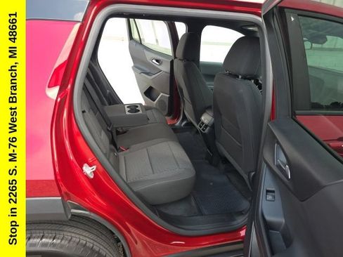 Used 2026 Chevrolet Equinox LT AWD/4WD image 39