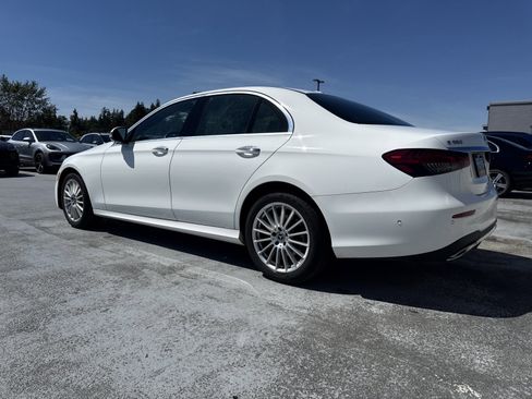 Used 2023 Mercedes-Benz E 350 4MATIC Sedan image 11