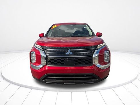 Used 2022 Mitsubishi Outlander ES image 8