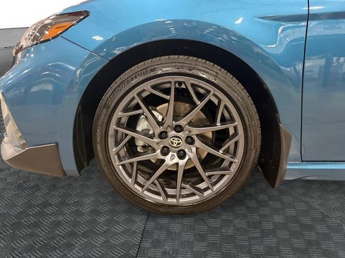 Used 2025 Toyota Camry SE w/ Multimedia Upgrade Package FWD image 15
