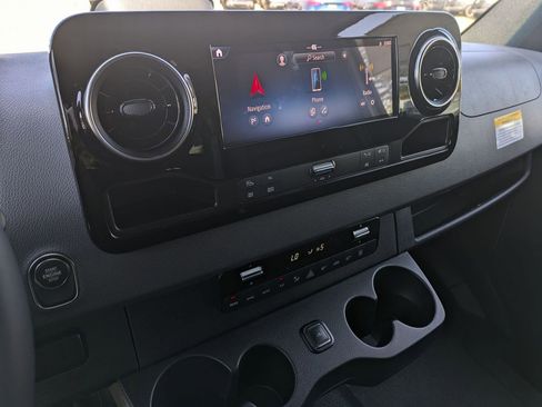 New 2025 Mercedes-Benz Sprinter 2500 image 6