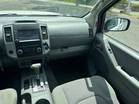 Used 2019 Nissan Frontier SV RWD image 19
