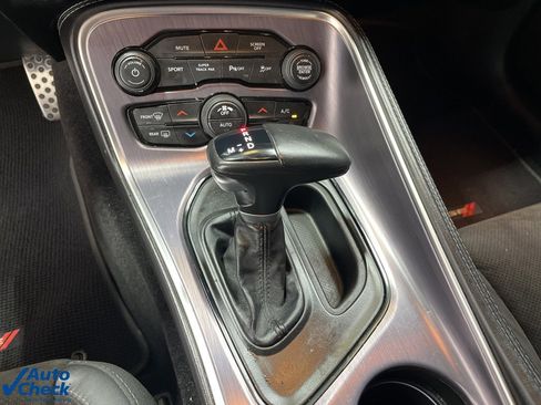 Used 2018 Dodge Challenger R/T Scat Pack image 26