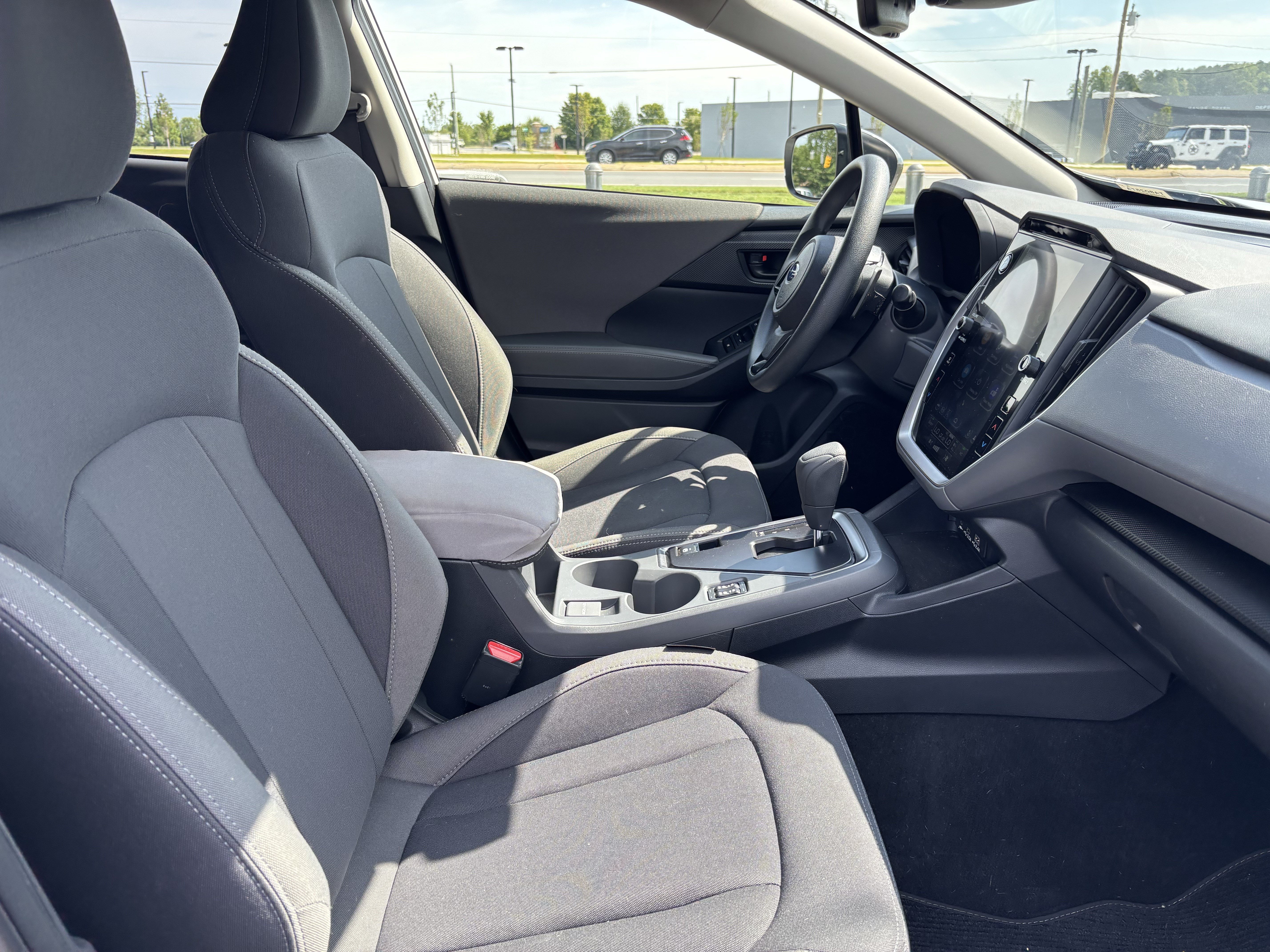 Used 2025 Subaru Crosstrek 2.5i Premium AWD/4WD image 34
