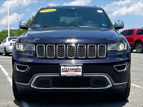 Used 2018 Jeep Grand Cherokee Limited AWD/4WD image 3
