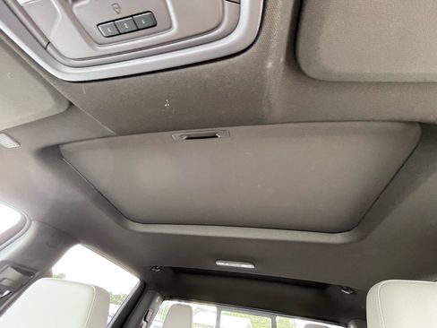 Used 2023 Chevrolet Silverado 1500 LTZ w/ LTZ Premium Package AWD/4WD image 15