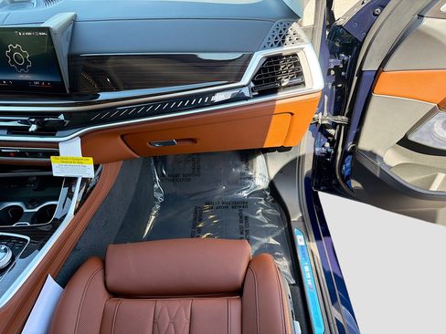 New 2027 BMW X7 M60i AWD/4WD image 17