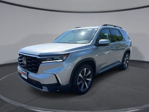 Used 2023 Honda Pilot Elite image 1
