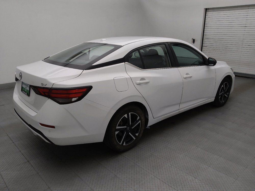 Used 2024 Nissan Sentra SV FWD image 9