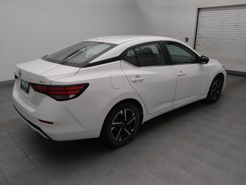 Used 2024 Nissan Sentra SV FWD image 9