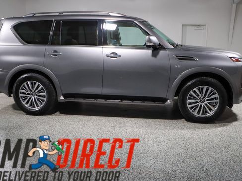 Used 2022 Nissan Armada SL w/ Captain's Chairs Package image 6