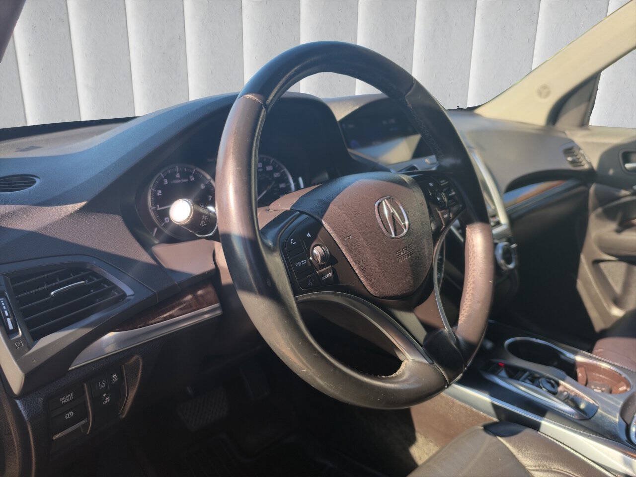 Used 2017 Acura MDX SH-AWD image 9
